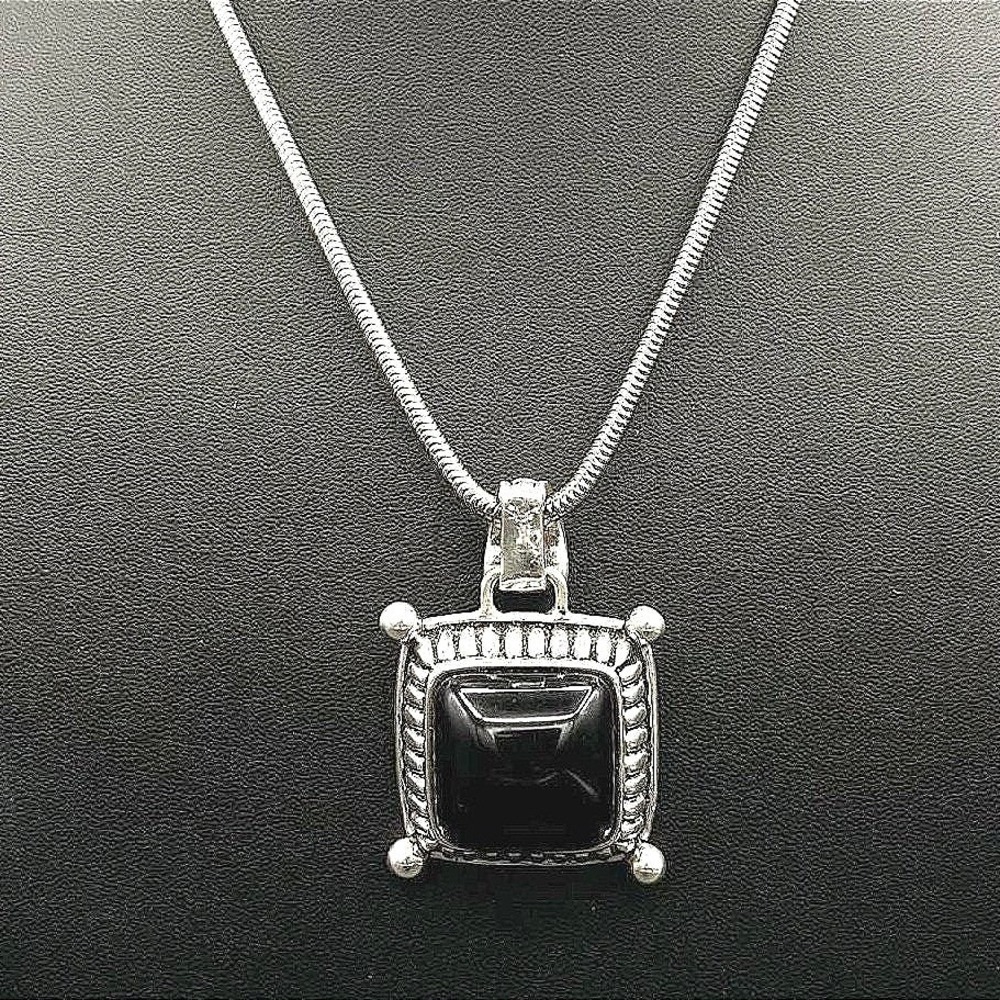 Vintage‎ Silver Tone Snake Chain Black Onyx Square Pendant Necklace